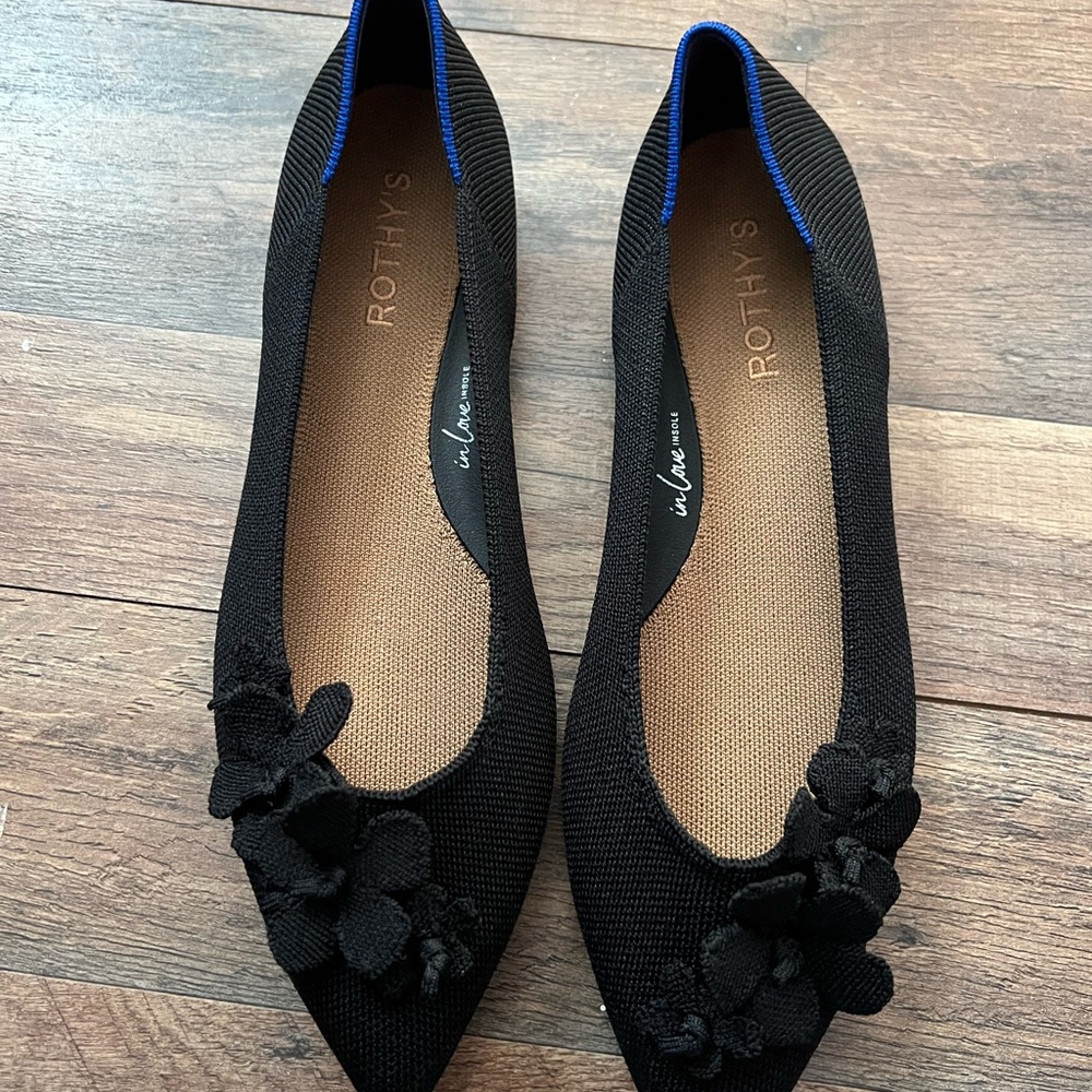 Rothy's The Point II  with Floral 9.5